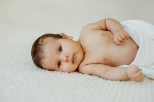 Photo d'un bébé réalisée pour un faire-part de Naissance