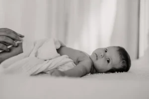 Photographe photo faire-part de naissance Suze la Rousse, Drôme